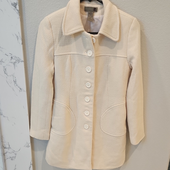 Jackets & Blazers - Elegant Cream Women's Coat, Size Small